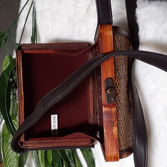 Crossbody bag - Picture 2 of 5